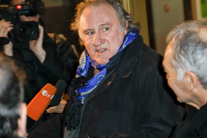 Ne comptez pas sur Gérard Depardieu pour rejoindre les Enfoirés car il estime que les Restos du Coeur sont "une fumisterie terrible".