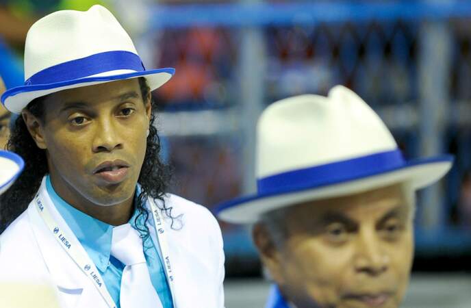 Passé pour le haut niveau, Ronaldinho rentre au Brésil dès 2011