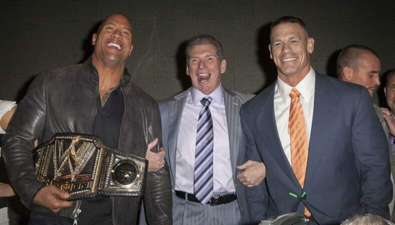 Et pour ceux qui en doutaient encore : le plus talentueux du ring, c'est bien The Rock, qui rentre avec la ceinture. 