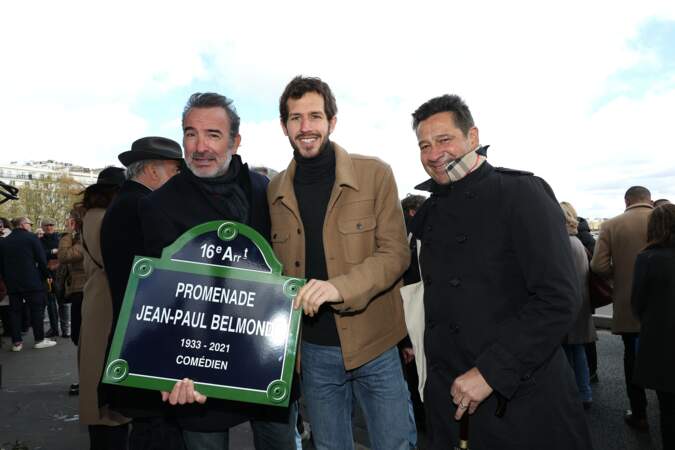 Jean Dujardin, Victor Belmondo et Laurent Gerra ont pris la pause devant les photographes