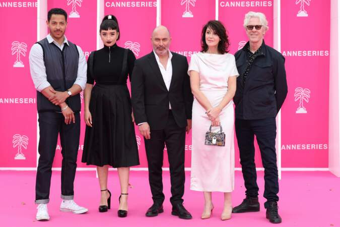 Daryl McCormack, Shirine Boutella, Zabou Breitman et Stewart Copeland et Lior Raz, les membres du jury de Canneséries sur le fameux tapis rose du festival