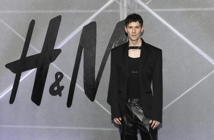 Le 19 avril, la marque de luxe Mugler a dévoilé sa collection en collaboration avec H&M dans un grand événement au Park Avenue Armory de Manhattan à New York