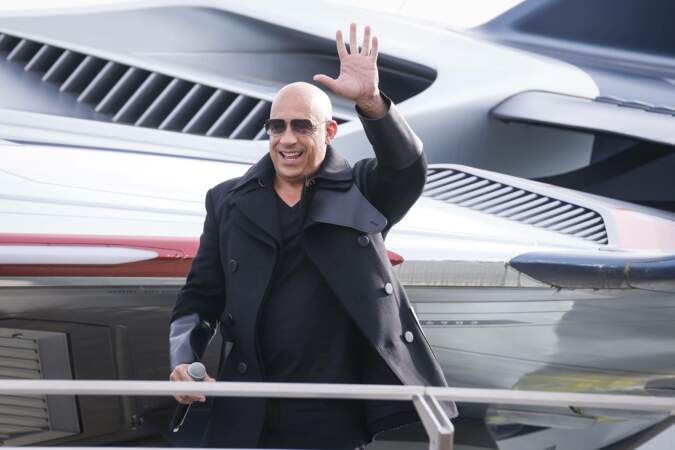 Vin Diesel salue la foule