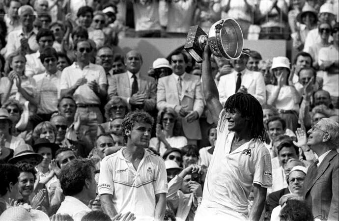 Le Français lors de sa victoire à Roland-Garros 1983. 