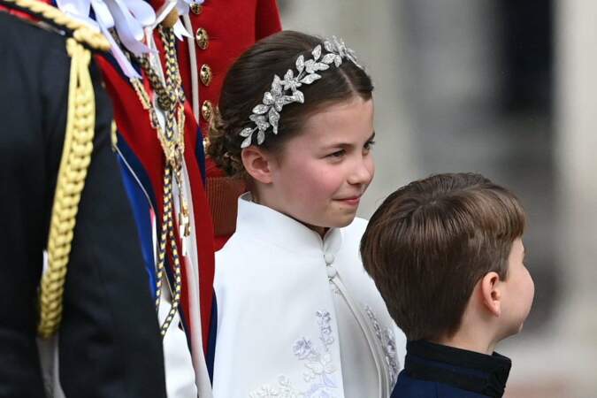 Pour l'occasion, Charlotte arborait une magnifique robe blanche signée du créateur Alexander McQueen
