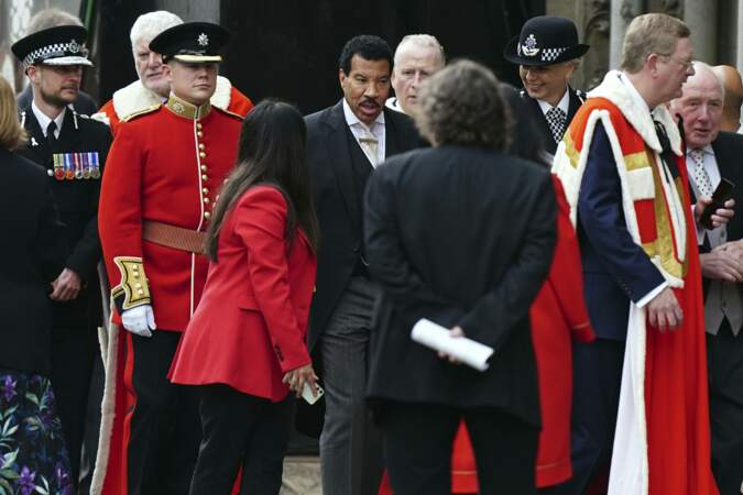 Lionel Richie arrive au couronnement