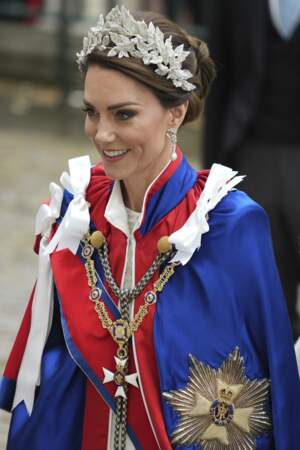 Kate Middleton sublime au couronnement dans une robe ivoire signée Alexander McQueen