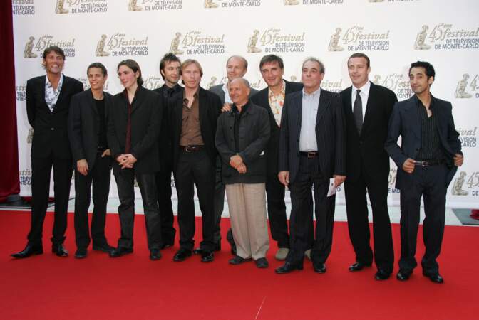 L'équipe de Plus belle la vie en 2005 à monte-Carlo.