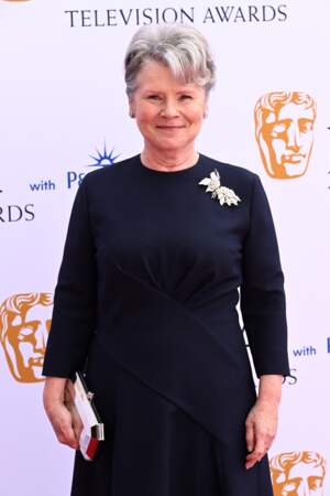 Imelda Staunton sur le tapis rouge des BAFTA Awards