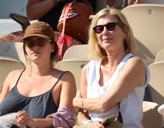 Pour suivre la fin des huitièmes de finale, Michèle Laroque est venue avec sa fille Oriane Deschamps.