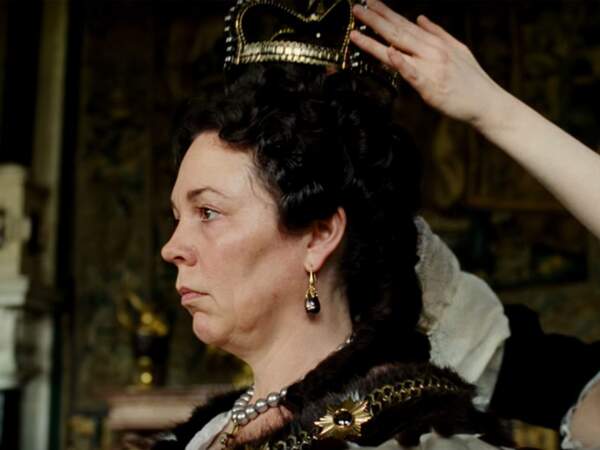 Dans le film La favorite, elle jouait une autre monarque, la Reine Anne