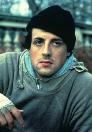 Dans les années 70, Sylvester Stallone a trouvé le succès grâce au film Rocky qui aura plusieurs suites.