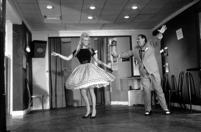 En 1959, dans Voulez-vous danser avec moi ?, de Michel Boisrond, elle resplendit dans sa célèbre jupe à carreaux vichy