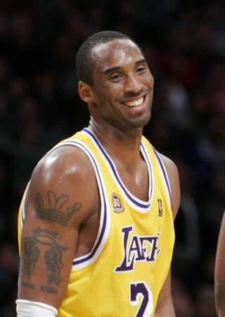 Une légende liée à sa fidélité et son palmarès avec les Lakers de Los Angeles, son unique club.