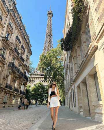 Elle adore fouler les rues de Paris