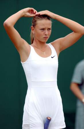 En 2002, Maria Sharapova lors de la finale double dames à Wimbledon.