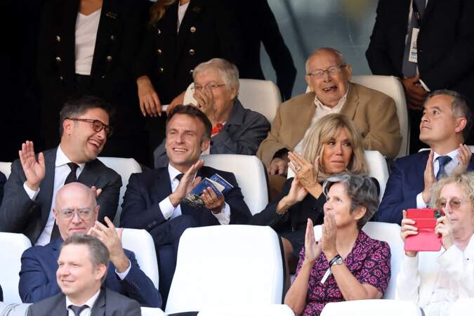 Emmanuel Macron et Brigitte Macron assistent à la messe donnée par le pape 