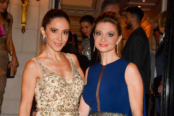 Fabienne Carat et sa soeur Carole lors de la soirée Global Gift Gala à l'hôtel Four Seasons George V à Paris