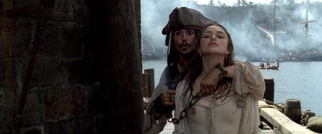 Sur Disney+, vous pouvez aussi voir les films Pirates des Caraïbes dont le premier volet, La malédiction du Black Pearl. Un classique !