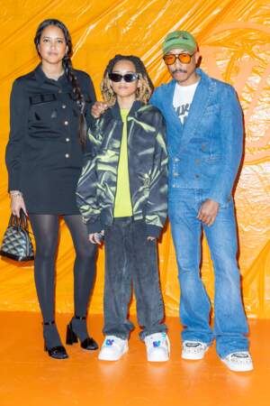 Pharrell Williams, sa femme Helen Lasichanh et leur fille Rocket Williams sont venus en famille