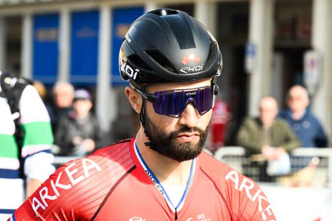 Nacer Bouhanni est un ancien coureur cycliste.