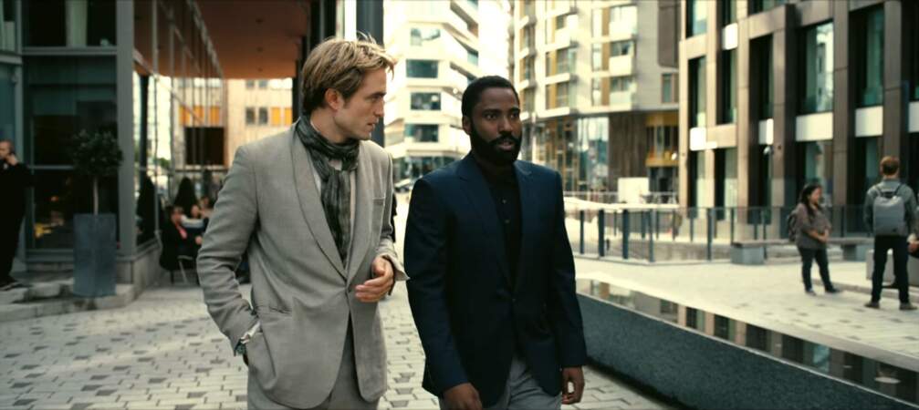 On commence par le film Tenet de Christopher Nolan avec John David Washington et Robert Pattinson.