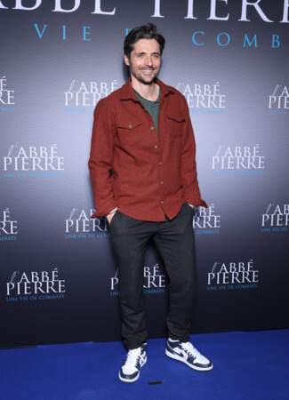 L'acteur Raphaël Personnaz a pris la pose