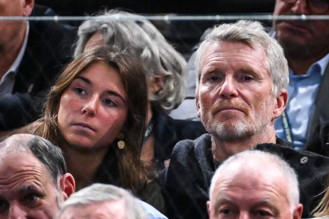 Denis Brogniart et sa fille présents pour la demi-finale des Masters ATP à l'Accor Arena Bercy de Paris.
