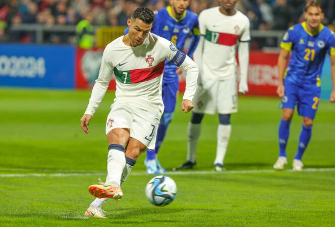 Avec près de 200 millions de recherches en un an, le Portugais Cristiano Ronaldo occupe la 1ère place du classement.