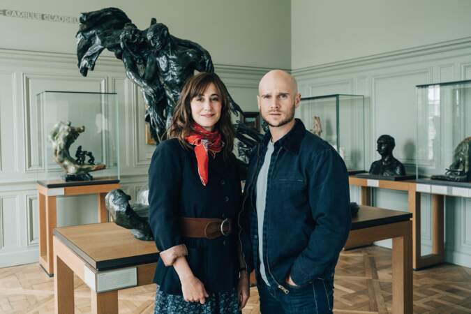 Dans l'épisode "Un cœur de pierre", nos deux héros se retrouvent au Musée Rodin pour enquêter sur le meurtre d’une riche collectionneuse des œuvres de Camille Claudel.