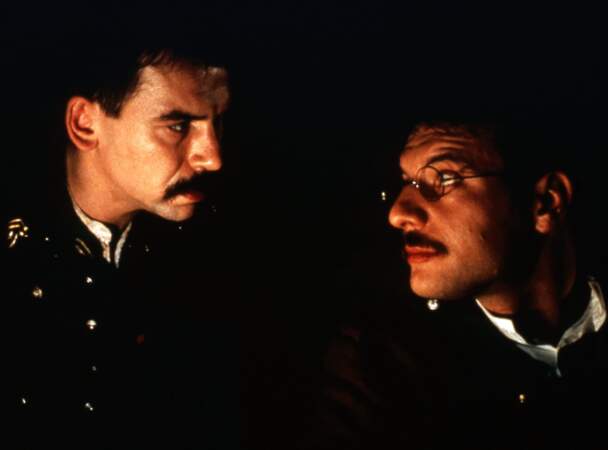Samuel Le Bihan interprète le lieutenant Norbert, proche camarade du capitaine Conan (Philippe Torreton) dans le film de Bertrand Tavernier.