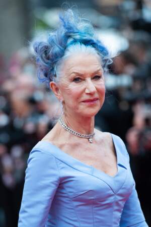 'Helen Mirren préfère le bleu sur le tapis rouge de Cannes