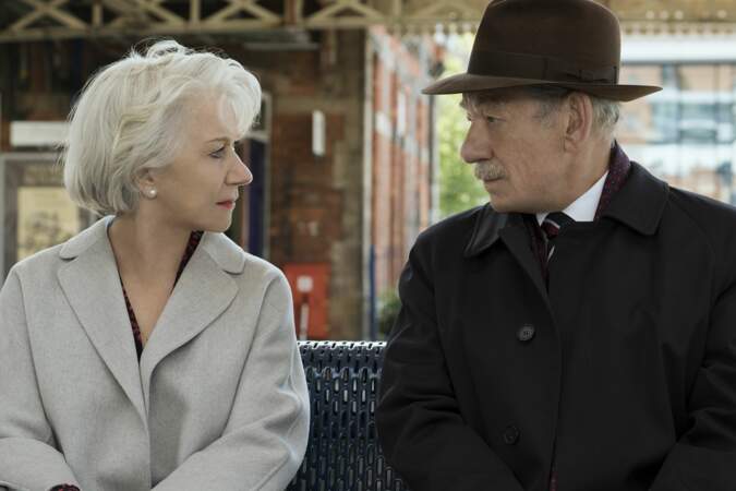 Helen Mirren et Ian McKellen se donnent la réplique dans L'art du mensonge, également disponible sur Netflix
