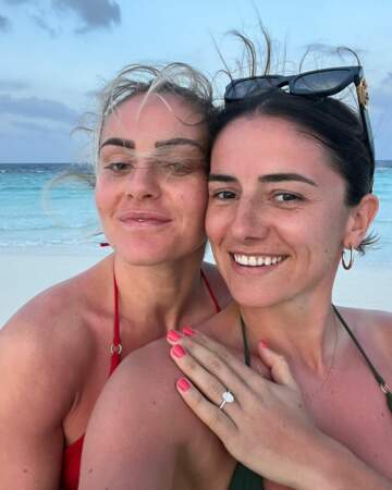 Danielle van de Donk et Ellie Carpenter annoncent leurs fiançailles
