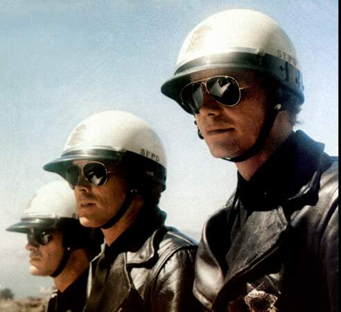 Dans "Magnum Force" David Soul interprète un motard de la police impliqué dans une affaire criminelle.