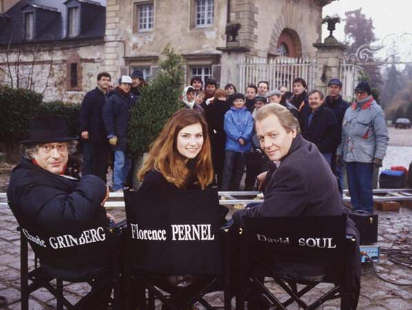 Dans les années 90 David Soul est une star sur les plateaux de tournage en France. Ici avec Claude Grinberg et Florence Pernel (1993)