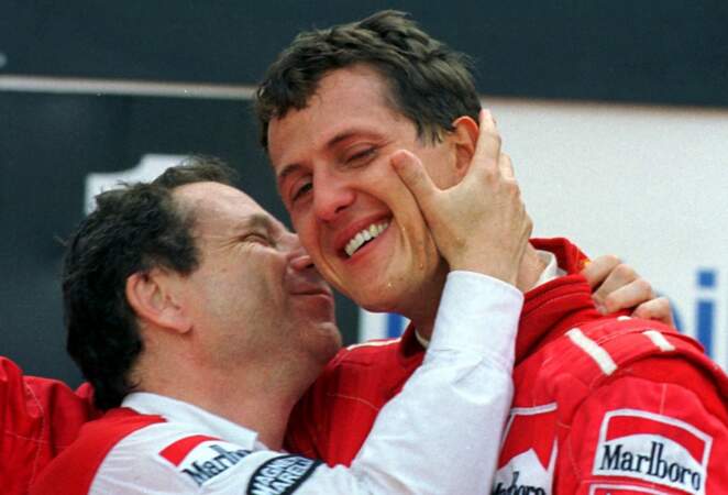 L'un de ses plus proches amis de l'ancien pilote est le Français Jean Todt, directeur de la Scuderia Ferrari de 1993 à 2007