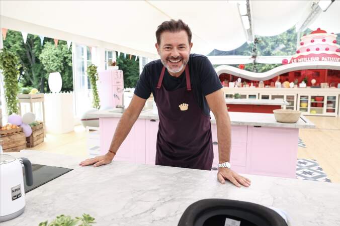 Jérôme Anthony, l'acolyte de Cyril Lignac dans Tous en cuisine, devra prouver plus que jamais ses capacités en pâtisserie.