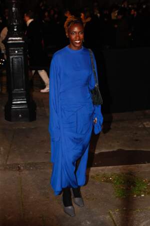 Rokhaya Diallo tout en bleu pour l'événement