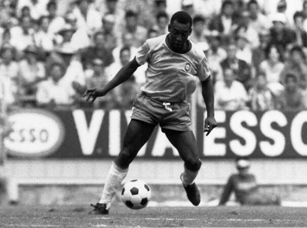 Légende du football mondial, Pelé est Ministre extraordinaire des Sports du Brésil entre 1995 et 1998