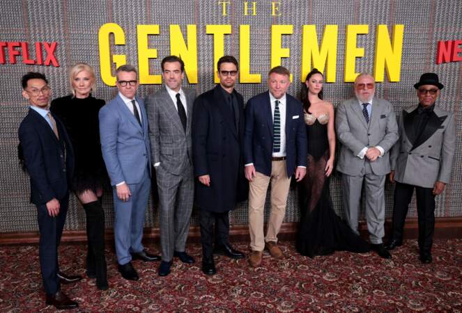 Et voici l'équipe de The Gentlemen au grand complet ! La série est disponible sur Netflix dès le 7 mars 2024