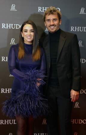 Antoine Griezmann et Erika Choperana lors de l'ouverture de leur restaurant Rhudo à Madrid en janvier 2024