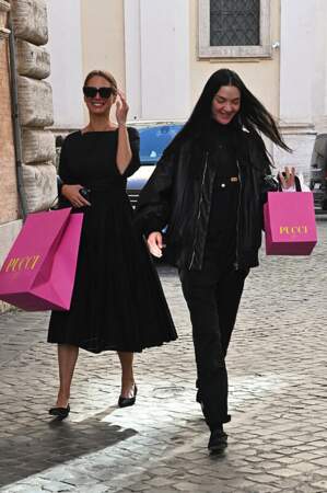 Les mannequins Christy Turlington et Mariacarla Boscono ont défilé pour Pucci à Rome.