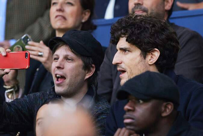 Louis Garrel faisait partie de la liste très VIP des invités du match PSG-Dortmund.