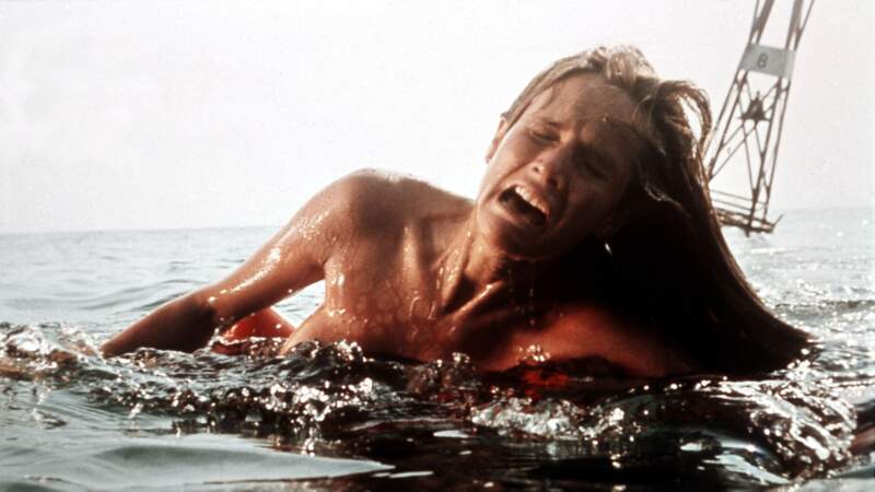 Susan Backlinie, première victime du requin du film Les Dents de la mer de Steven Spielberg en 1975, est décédée le samedi 11 mai 2024. Elle avait 77 ans.