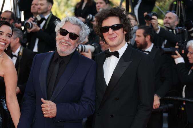 Alain Chabat et Vincent Lacoste : deux générations mais la même coolitude en lunettes de soleil 