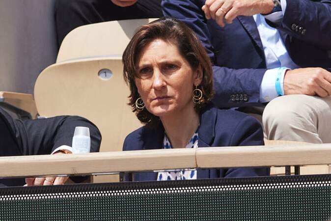 La ministre des Sports, Amélie Oudéa-Castéra, présente dans les tribunes pour la finale dames de Roland-Garros 2024