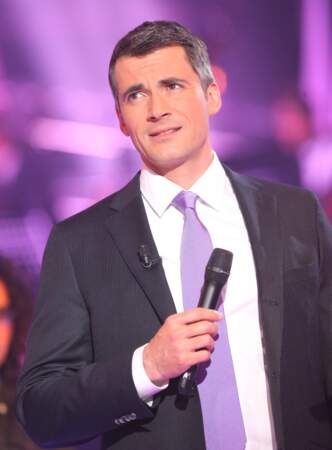 En 2008, il présente l'émission "Les femmes à l'honneur" diffusée sur France 2.