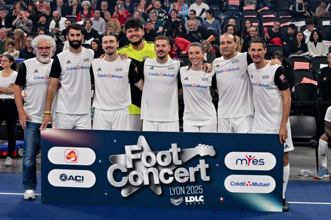 Pierre Garnier, Zazie, Matt Pokora... De nombreux artistes participent au  match caritatif Foot-Concert - Télé Loisirs