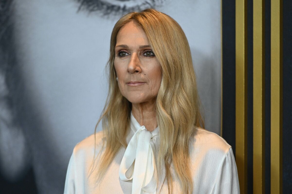 Emue Aux Larmes Céline Dion Présente Son Documentaire Je Suis Céline Dion En Compagnie De